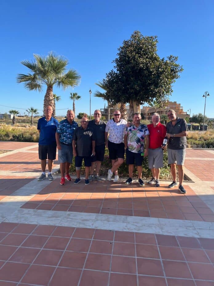 Une feuille de départ de 46 participants était lancée, avec quelques amis de retour, ce qui était un vrai plaisir à voir. Sur ces 46 participants, quatre invités ont partagé la fête aujourd'hui.