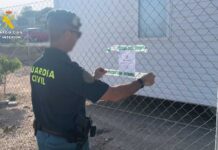 29 personer etterforskes for ulovlig tomtesalg i Mutxamel I sentrum av ordningen står en 41 år gammel kvinne som fungerte som mellommann i salget. Hun har allerede rulleblad for lignende lovbrudd og fremsto i de offisielle salgsdokumentene som representant for selgeren.