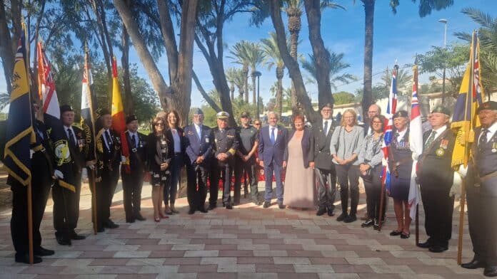 Die Veranstaltung, die nun zum siebzehnten Mal stattfindet, gewinnt weiterhin an Bedeutung und Ausdruckskraft und bringt Menschen aller Altersgruppen und Nationalitäten zu einem bewegenden Akt des Gedenkens und der Einheit zusammen.