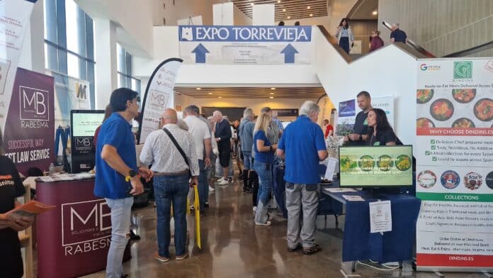 TRIOMFANTELIJKE TERUGKEER: EXPO TORREVIEJA KRIJGT MEER DAN 7,500 BEZOEKERS Het heeft lang geduurd, maar na een pauze van meer dan vijf jaar is Expo Torrevieja sinds maart 2020 afgelopen weekend teruggekeerd naar zijn spirituele thuisbasis, het International Auditorium in Torrevieja.