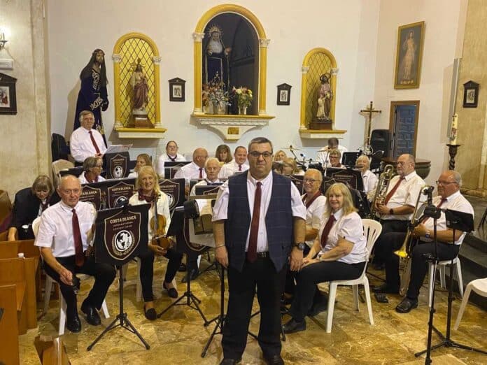 Etter den enorme suksessen med konserten vår i San Miguel forrige lørdag kveld, har Costa Blanca International Concert Band gleden av å kunngjøre detaljene om sin neste konsert lørdag 6. desember i Salt Church Los Montesinos.