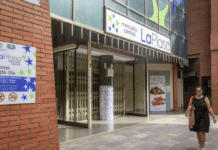 Herbouw van Torrevieja's La Plasa-markt van start met investering van € 8.3 miljoen Het ambitieuze project, gegund aan Grupo Cobra, markeert het begin van een volledige transformatie van het historische marktgebouw van de stad. De investering bedraagt € 8.3 miljoen en de totale overheidsuitgaven bedragen ruim € 13.5 miljoen als alle bijkomende kosten worden meegerekend.