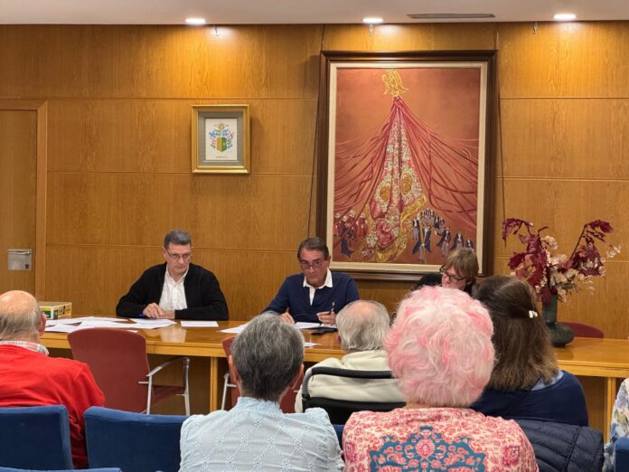 L'Association des résidents de Cabo Roig et Lomas (Unidos por la Costa) a annoncé que son assemblée générale annuelle aura lieu le vendredi 14 novembre 2025 au restaurant Emerald Isle dans l'urbanisation La Florida.