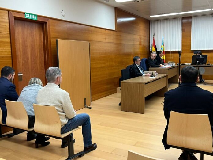 The trial, involving Vegara and four businessmen, was halted ten months ago when his lawyer fell ill, but the court has now rescheduled the hearing, with two additional sessions planned this month.