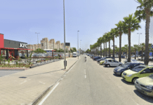 “Teen Stabbed in Broad Daylight! Torrevieja School Horror” A routine afternoon turned into a nightmare when a 16-year-old boy was stabbed twice by a 17-year-old near a KFC on Avenida de las Cortes Valencianas on Wednesday.