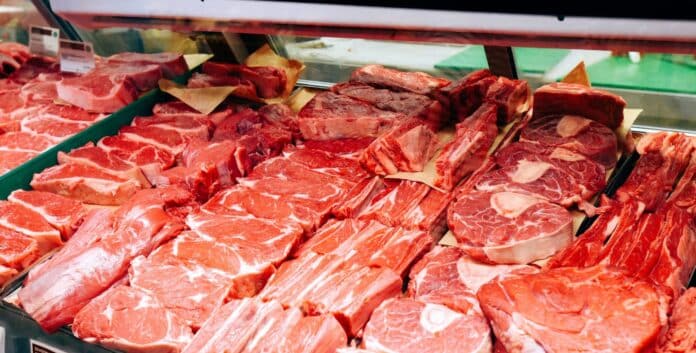 La Spagna, il principale produttore europeo di carne suina, aveva evitato la malattia negli allevamenti nazionali dal 1994. L'ultima scoperta minaccia l'industria suinicola da 8 miliardi di euro e i principali mercati di esportazione.