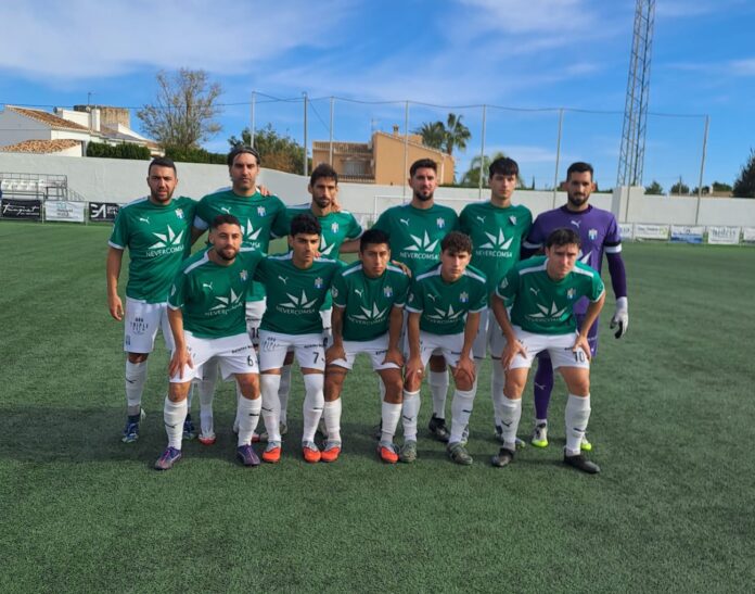 Czwarta z rzędu porażka sprawiła, że ​​Thader z niepokojem rozgląda się za siebie. Biorąc pod uwagę zbliżającą się niedzielę i trudny wyjazd do lidera tabeli, Benidormu, poprawa raczej nie nadejdzie łatwo.