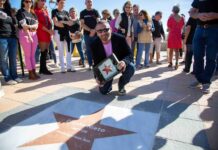 Pepón Nieto encabeza la histórica edición de CORTOPILAR que le otorga el título de Campeón de los Goya. El actor Pepón Nieto fue la figura principal del festival, develando su estrella en el Paseo de Cine y recibiendo el Pilar de Honor 2025 durante una emotiva gala de clausura.