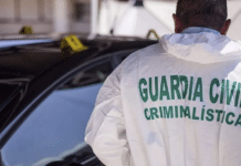 Femte mistenkte arrestert for dødelig mobiltelefonran i Torrevieja Etterforskerne har bekreftet at mannen er broren til en annen mistenkt som frivillig overga seg til politiet i Alicante i slutten av november og også ble varetektsfengslet. Arrestasjonene deres følger tre andre mistenkte som ble pågrepet i midten av november.