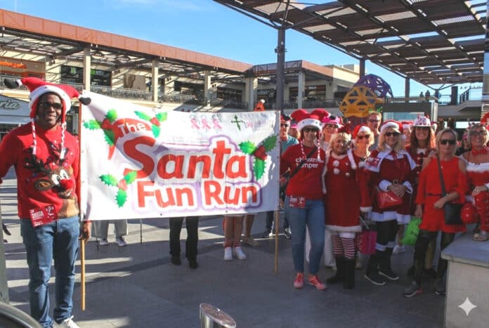 Over 200 deltakere møtte opp søndag morgen for den årlige Pink Ladies and Panthers Santa Walk, et av Orihuela Costas viktigste innsamlingsarrangementer.