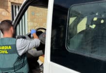 Guardia Civil Arrest Four Suspects in String of Theft Offenses Across Alicante The Guardia Civil has arrested four men in connection with seven theft-related crimes committed across the municipalities of Agost, Novelda, Ibi, and Onil