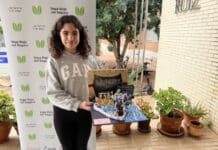 Bigastro Student Wins 6th ‘Discover Your Region’ Contest with 3D Musical Tribute Clara Sáez Rodríguez, a second-year secondary school student at IES Paco Ruiz in Bigastro, won first prize in the 6th School Competition “Discover Your Region, Vega Baja del Segura” with her 3D project dedicated to the musical societies of the Vega Baja region.