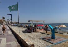 Playa del Espejo remodelada para mejorar el acceso a la playa. La playa del Espejo, en Los Alcázares, ha experimentado importantes mejoras de accesibilidad para ayudar a las personas con movilidad reducida a disfrutar del Mar Menor de forma segura e independiente.